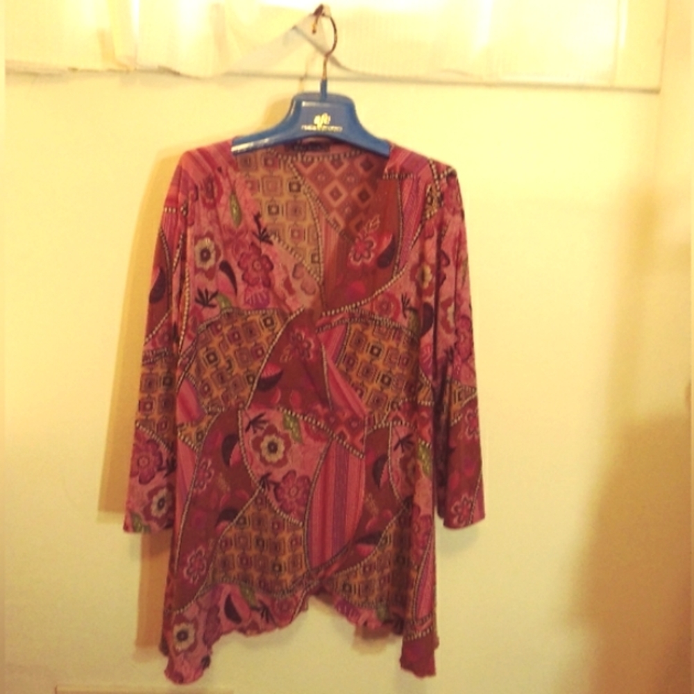 2X Madison Michelle three quarter sleeve spandex top